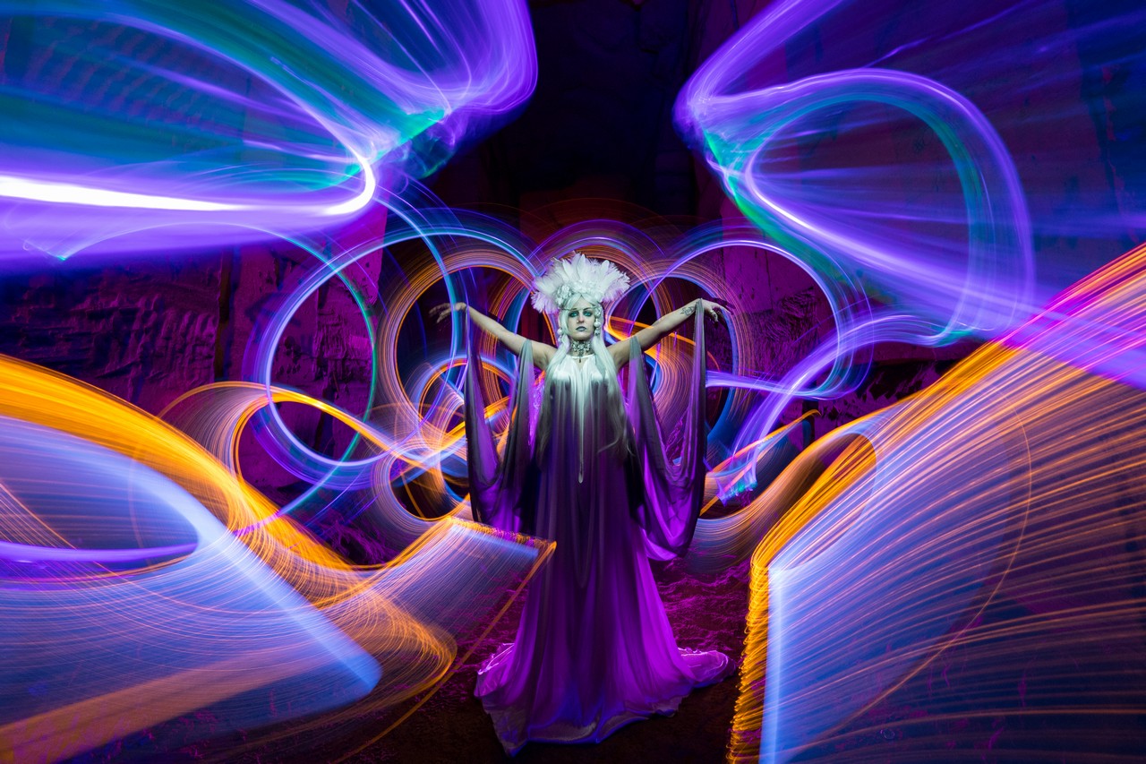 light painting photo fan activations para fan zones